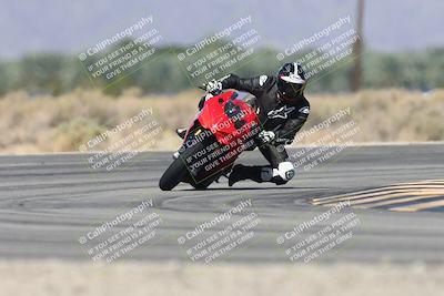 media/Oct-13-2025-Moto Forza (Mon) [[a66d839500]]/3-B Group/Session 3 (Turn 16)/